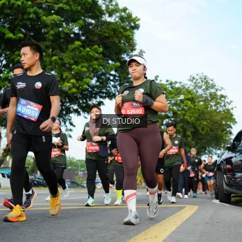 Runner Photo 4004557