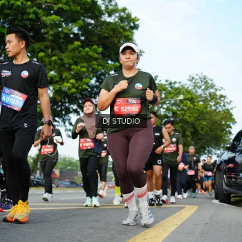 Runner Photo 4004573