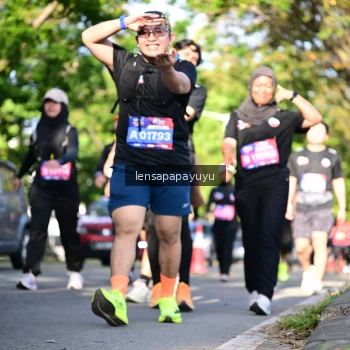 Runner Photo 4004674