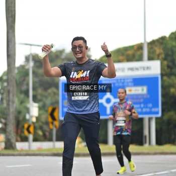 Runner Photo 4004680