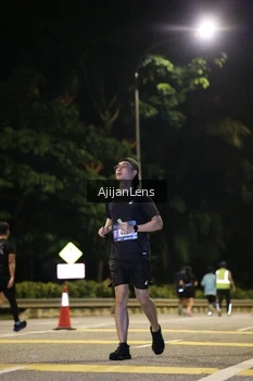 Runner Photo 4004773