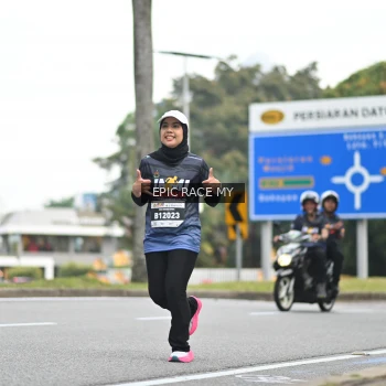 Runner Photo 4004778