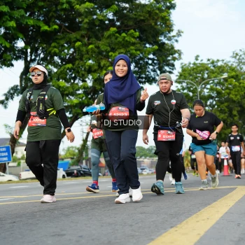 Runner Photo 4004787