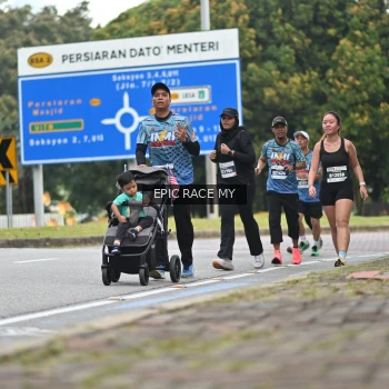 Runner Photo 4004858