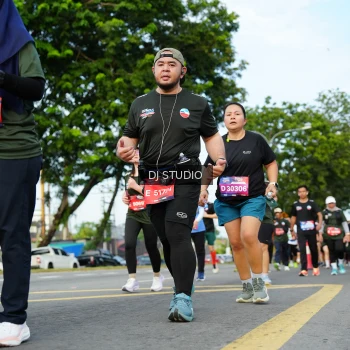 Runner Photo 4004870