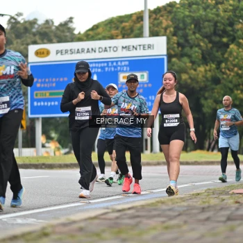 Runner Photo 4004875