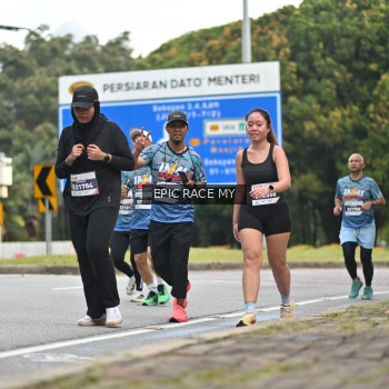 Runner Photo 4004885