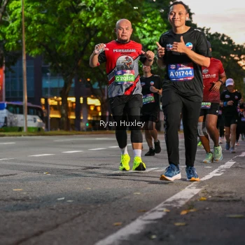 Runner Photo 4004901
