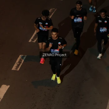 Runner Photo 4005669