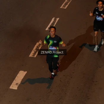 Runner Photo 4005798
