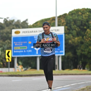 Runner Photo 4006347