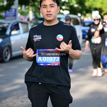 Runner Photo 4006600