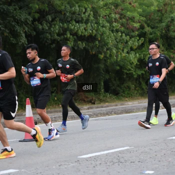 Runner Photo 4006658