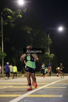 Runner Photo 4007343