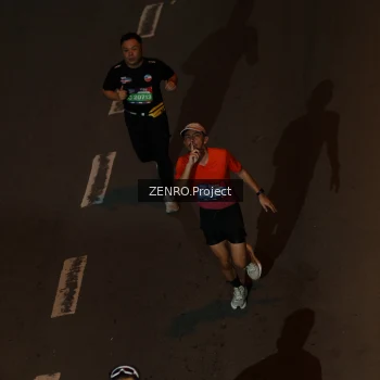 Runner Photo 4007356
