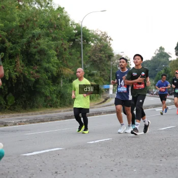 Runner Photo 4007487