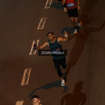 Runner Photo 4007502