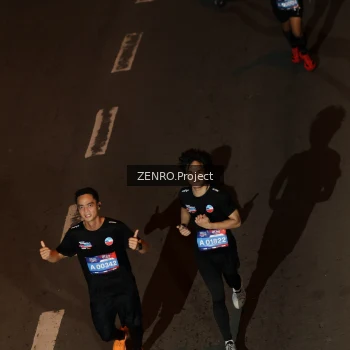 Runner Photo 4007505