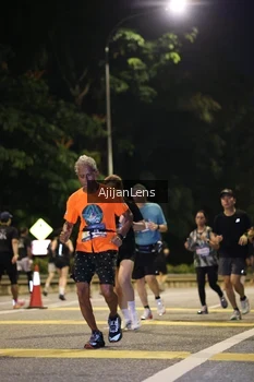 Runner Photo 4007542