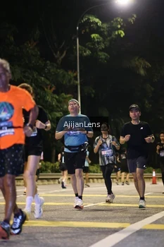 Runner Photo 4007557