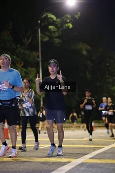 Runner Photo 4007585