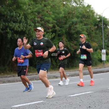 Runner Photo 4007641