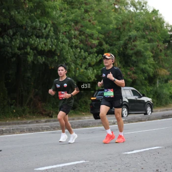 Runner Photo 4007642