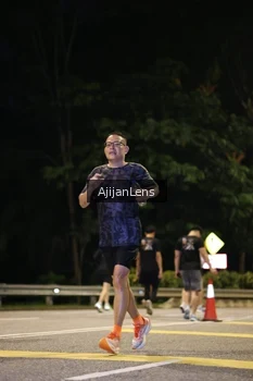 Runner Photo 4007654