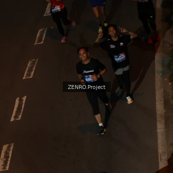 Runner Photo 4007660