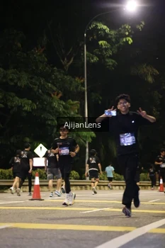 Runner Photo 4007668