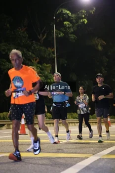 Runner Photo 4007680