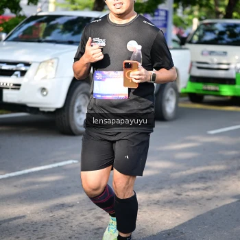 Runner Photo 4007704