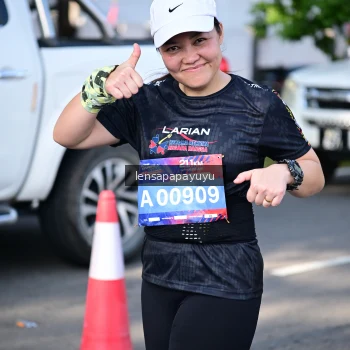 Runner Photo 4007777