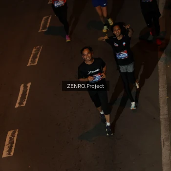 Runner Photo 4007780