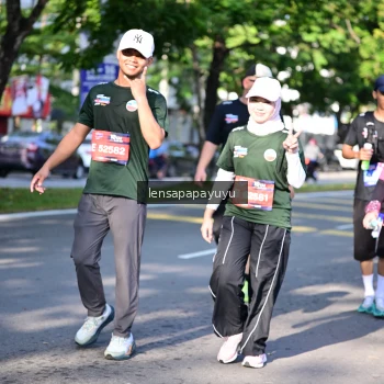 Runner Photo 4007895