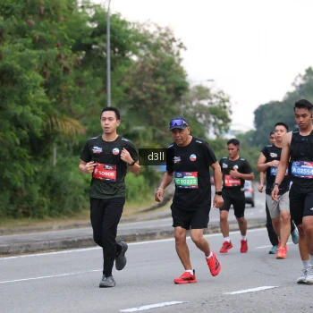 Runner Photo 4008024