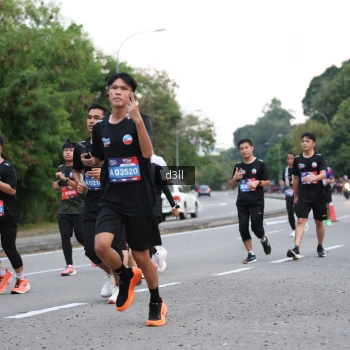 Runner Photo 4008100