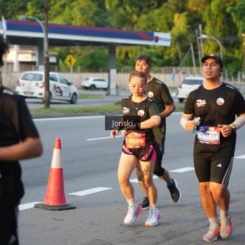 Runner Photo 4008374