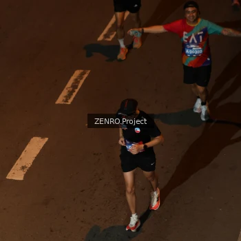 Runner Photo 4009355