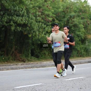 Runner Photo 4009363