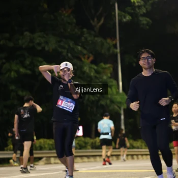 Runner Photo 4009716