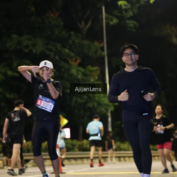 Runner Photo 4009720