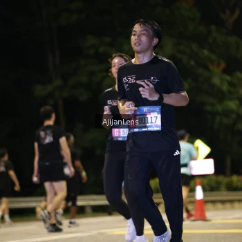 Runner Photo 4009795