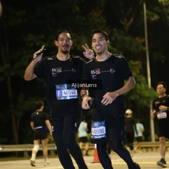 Runner Photo 4010100