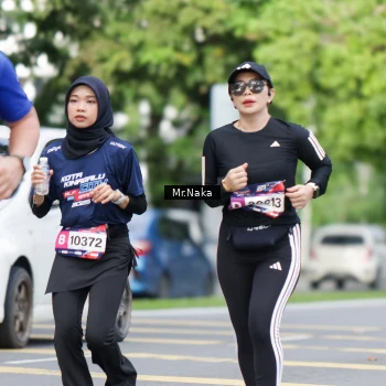 Runner Photo 40102