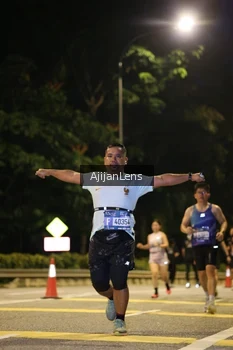 Runner Photo 4010716