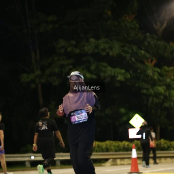 Runner Photo 4011070