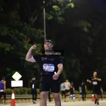 Runner Photo 4011111