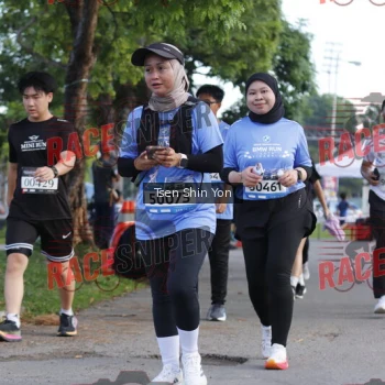 Runner Photo 401112