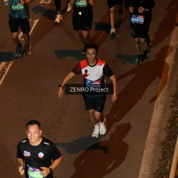 Runner Photo 4011737